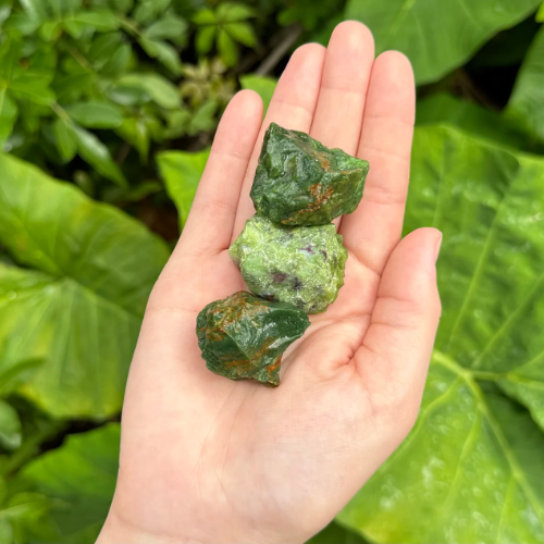 Green Opal – Raw Natural Stones